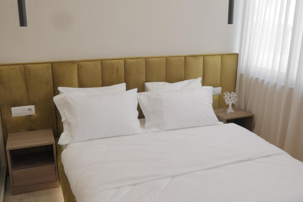 Newly Renovated Apartment Tiranë Eksteriør bilde