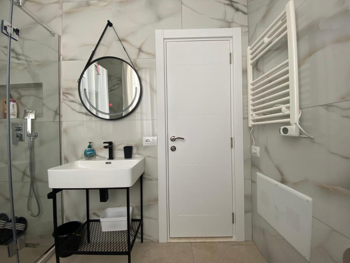 Newly Renovated Apartment Tiranë Eksteriør bilde